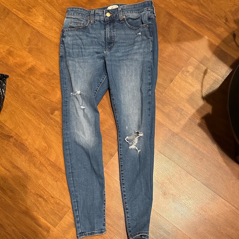 Universal Thread Dark Blue Skinny Jeans